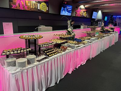 Catering na firemní večírky, svatby a další velké akce