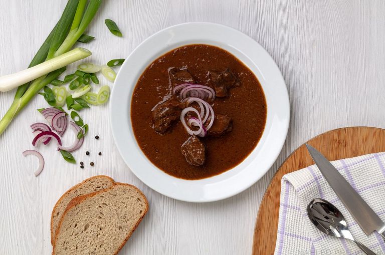 Příprava a rozvoz trvanlivých hotových jídel